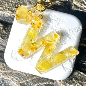永生花字母滴膠鎖匙扣 - 鮮艷亮麗