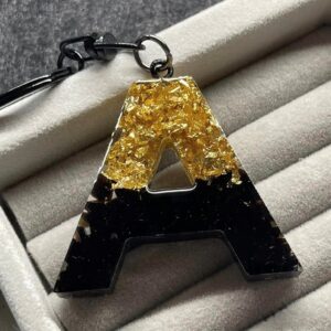 天然晶石字母滴膠鎖匙扣 - 型格黑金