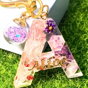 永生花字母滴膠鎖匙扣 - 情人節粉紫