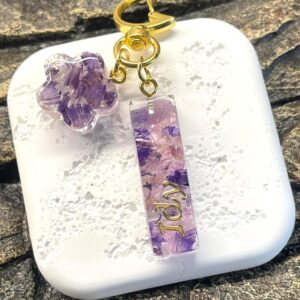 永生花字母滴膠鎖匙扣 - 紫。愛