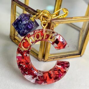 永生花字母滴膠鎖匙扣 - 披紅戴花
